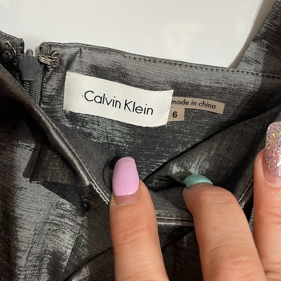 Calvin Klein Gray Metallic Taffeta Fitted Dress size 6 - Picture 2 of 3
